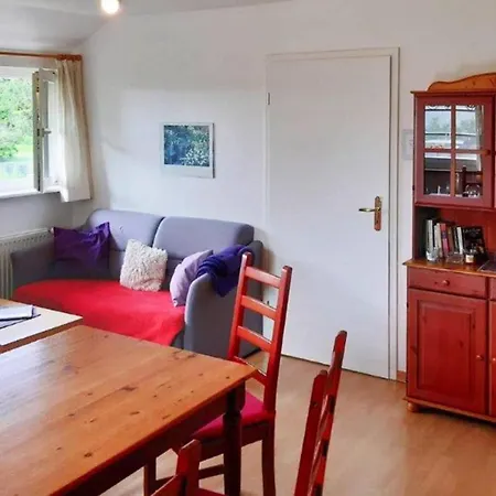 Blaues Haus, * פוטבוס