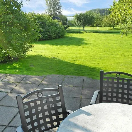 Blaues Haus, * 푸트버스